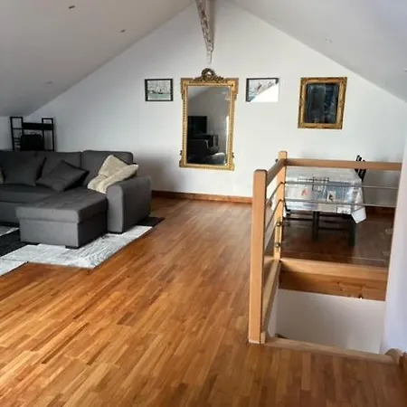 Maison Spacieuse Avec Piscine Proche De La Appartement *