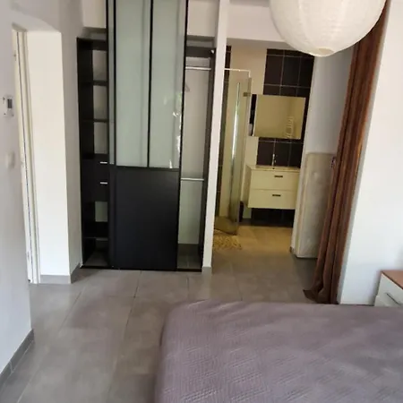 Appartamento Maison Spacieuse Avec Piscine Proche De La